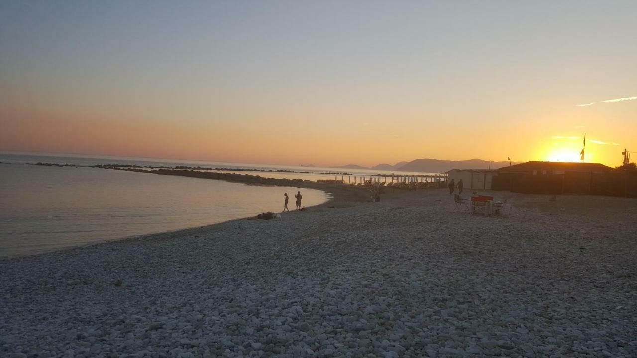 Sogno Vacanze Apartman Massa Kültér fotó
